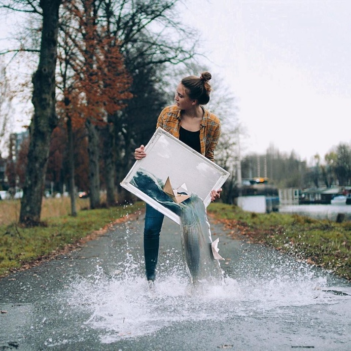 Incredible Manipulated Self-Portraits by Annegien Schilling