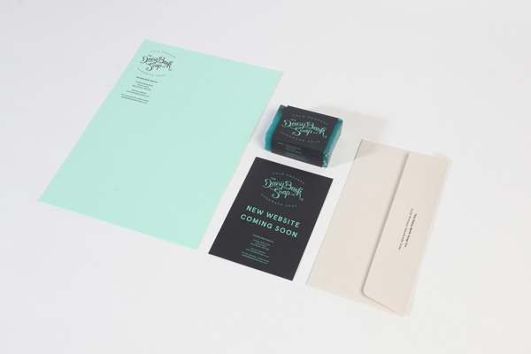 Good design makes me happy: Project Love: Daisy Bank Soap Co. #layout