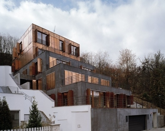 Architecture Photography: Terrace House / Pavel Hnilicka Architekti - Terrace House / Pavel Hnilicka Architekti (152973) – ArchDaily #facade #house #terrace #hnilicka #copper #architecture #pavel #architekti