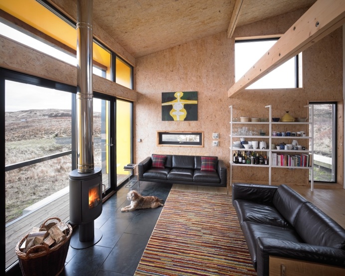 SHELTER / ARCHITECTURE THE HEN HOUSE