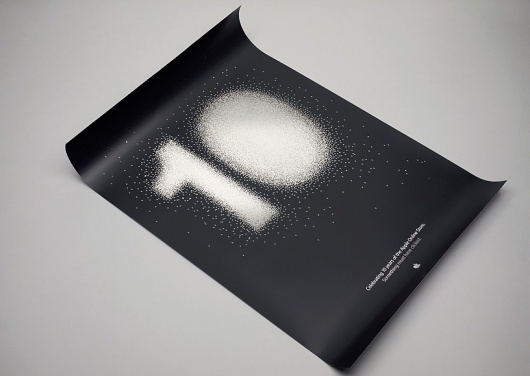 Manual — Apple Online Store #apple #design #graphic #poster