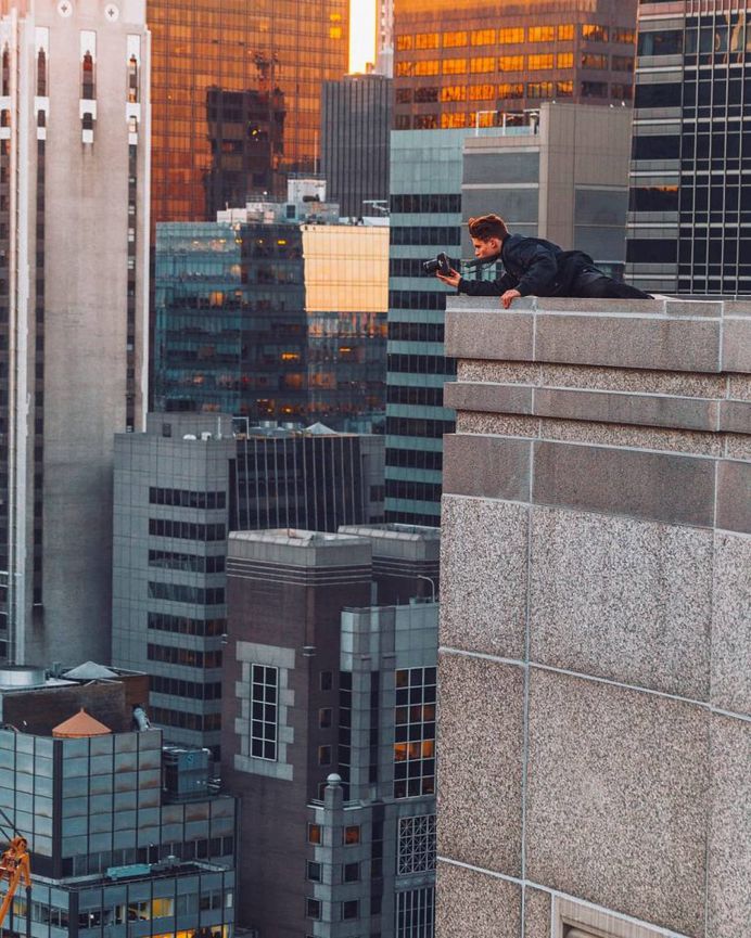 Daredevil Photographer Denis Krasnov Climbes Huge Skyscrapers To Take Stunning Photos