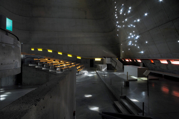 Firminy, 2008 Eglise Saint Pierre #interior #concrete #corbusier #architecture #le #light