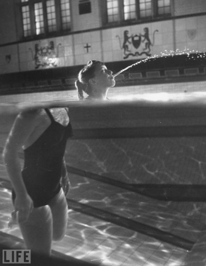 Mind-boggling perspective photos Photos | Mind-boggling perspective photos Pictures - Yahoo! News #girl #photography #black and white #water