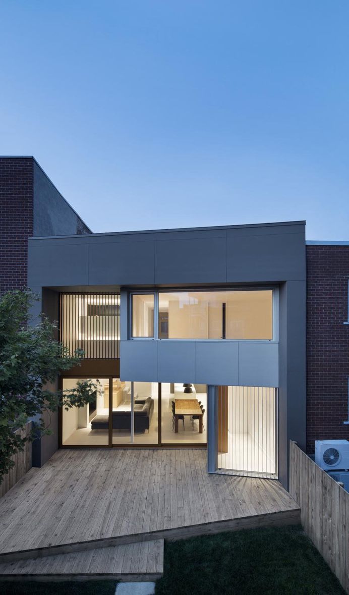Montreal Duplex House Gets Contemporary Upgrade 13