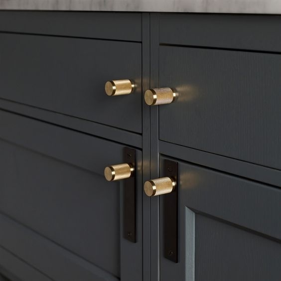 REMODEL: KITCHEN INSPO | GREY & SCOUT