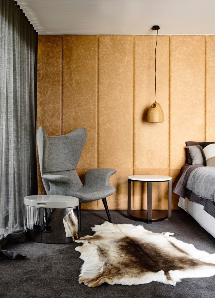 Concrete House Provide Strong Visual Connections Between Levels