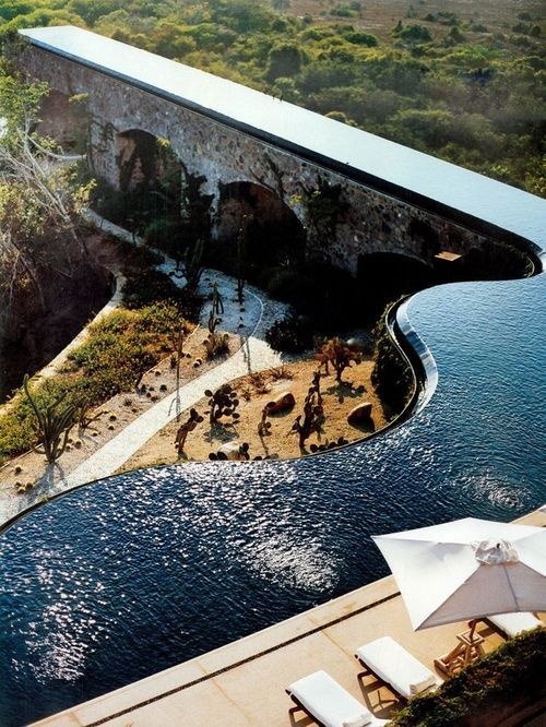 [y_h_b_t_i] | So sick #pool #swimming #architecture