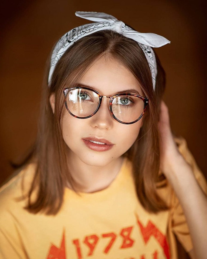 Marvelous Female Portrait Photography by Mona Strieder