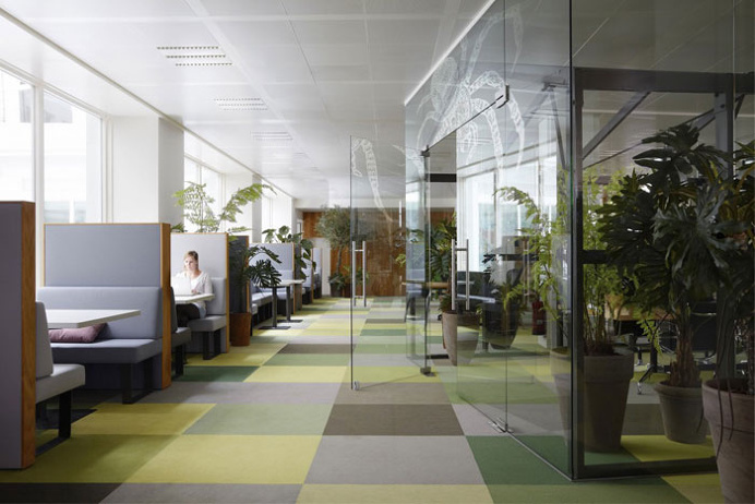 Contemporary Office Decor