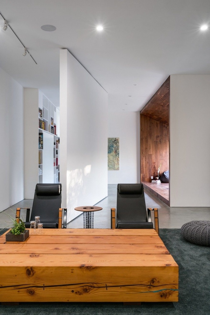 HideOut House Features a Minimalist Aesthetics that Highlights Various Artworks 3