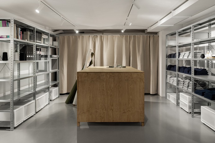 The Transparent Office by Atelier Paul Vaugoyeau