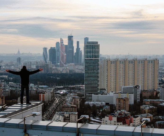 Creative Rooftop and Cityscape Photography by Misha Tumanov