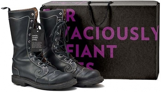 FluevogShoebox_2048.jpg (JPEG Image, 699 × 400 pixels) #design