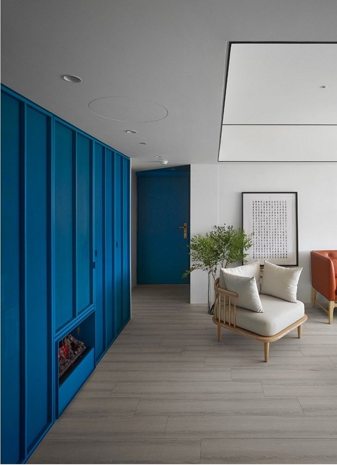Vivid Color Apartment in the Downtown of Taipei City