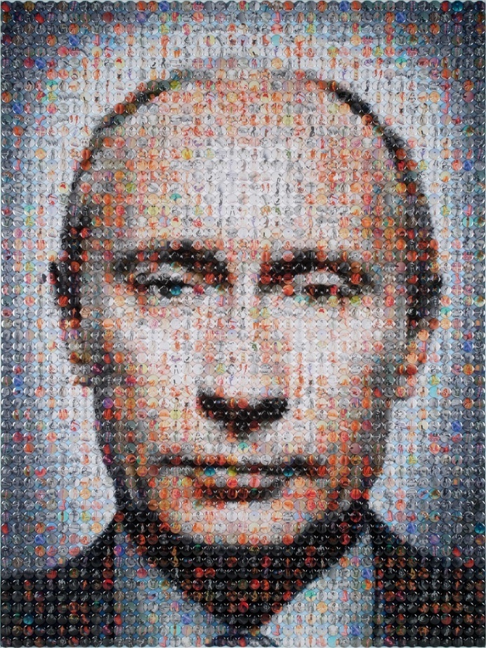 Vladimir Putin Portrait made with 2,500 badges - JOQUZ #badges #putin #portrait #art