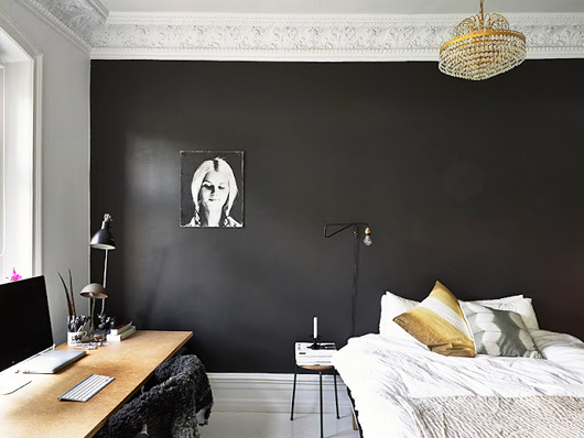 stadshem black walls bedroom #interior #design #decor #deco #decoration