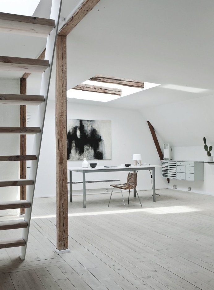 Fredgaard Penthouse by Norm.Architects. © Jonas Bjerre-Poulsen. #workspace #homeoffice #scandinavian