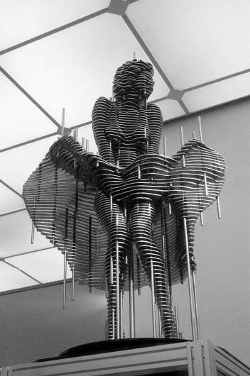 Stahl-Skulpturen von Park Chan-Girl (Steel Sculptures, 8 Bilder) > Design und so, Installationen, Sculptures > arts, artworks, korea, nut, sculpture, #chan #sculpture #monroe #park #metal