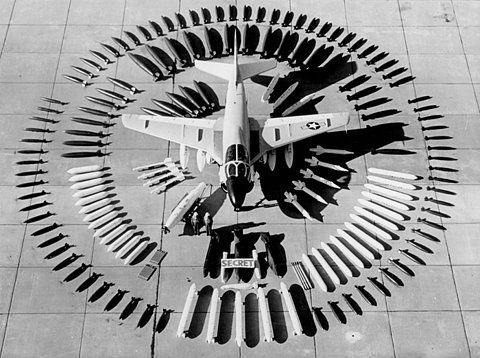 itstimetobomb.jpg (480×358) #photography #plane #weapons