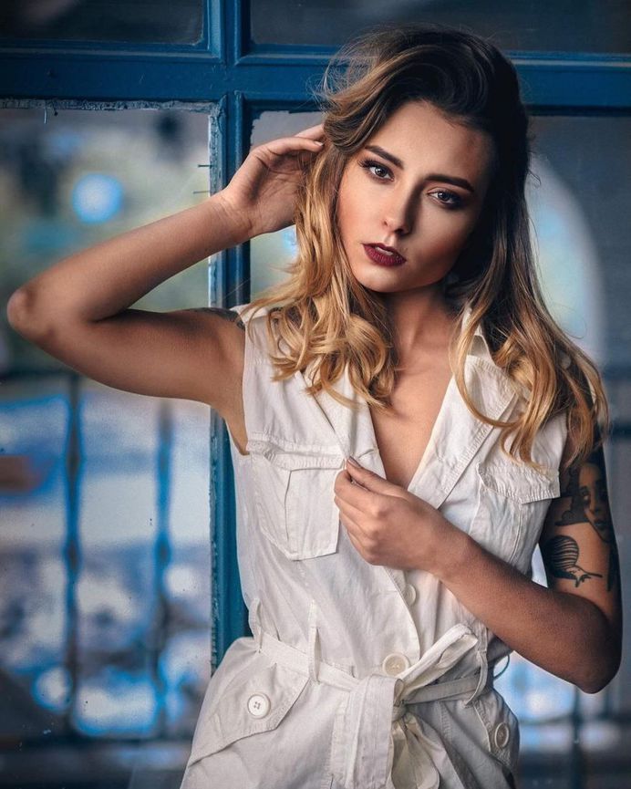Beautiful Female Portrait Photography by Daniel Bidiuk