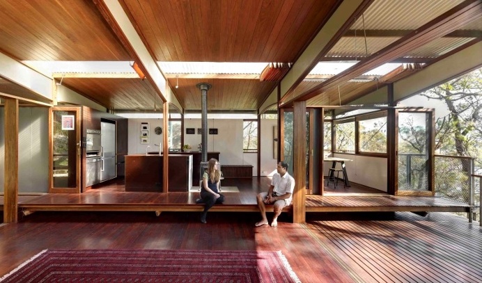 Island House – prefabricated modular house on a steep site