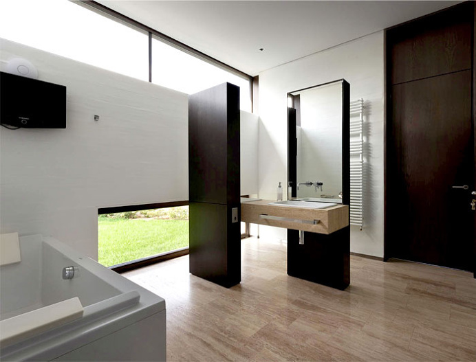 Ark House by Drozdov & Partners - #decor, #interior, #homedecor, #house, #home, #bath