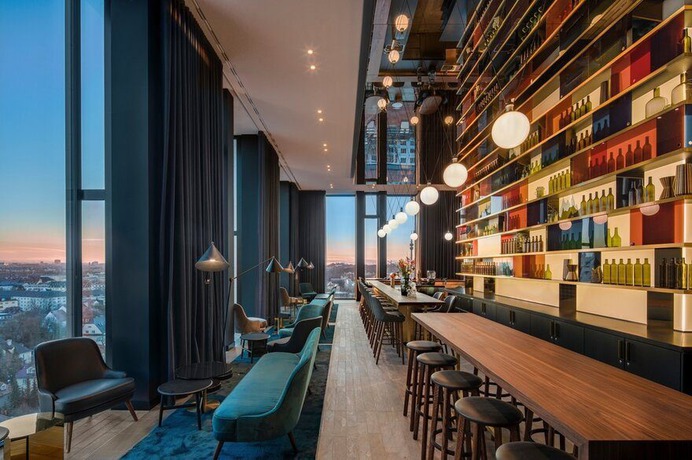 M'uniqo bar München / concrete Amsterdam