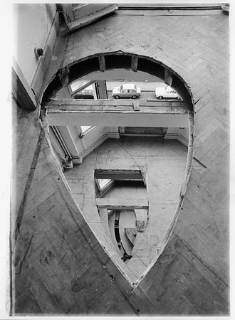 Gordon Matta Clark - subeteaminube - Fotolog #clarck #macba #matta
