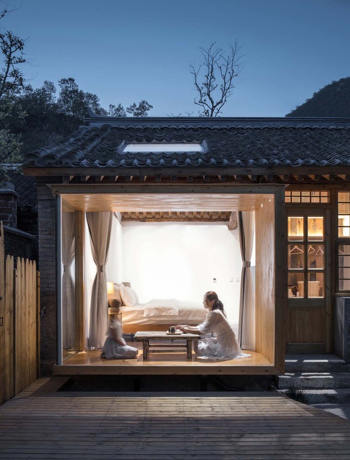 The Peach Garden / UPA
