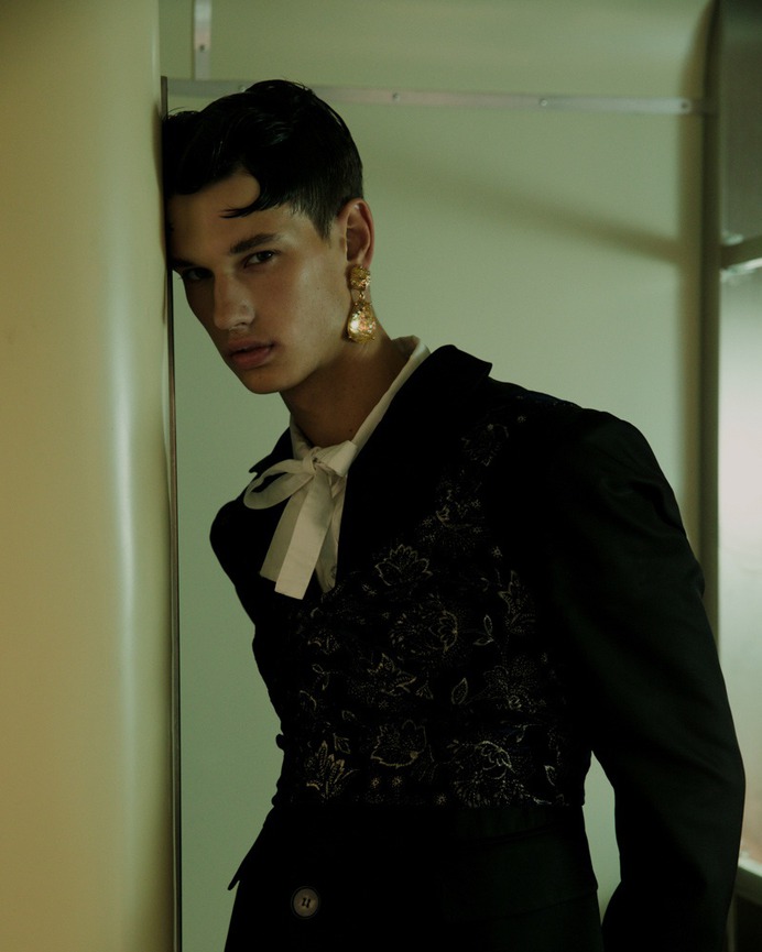 GENTLEMAN - Fucking Young!