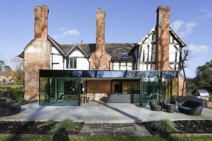 Hanley Hall: Contemporary Extension to Grade II Listed Family Home 2