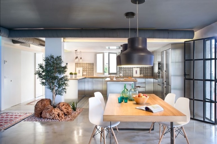Benicassim House – Classic and Modern Mixture of Styles