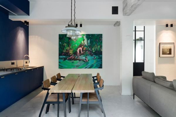A BAUHAUS APARTMENT IN TEL AVIV GETS RENOVATED