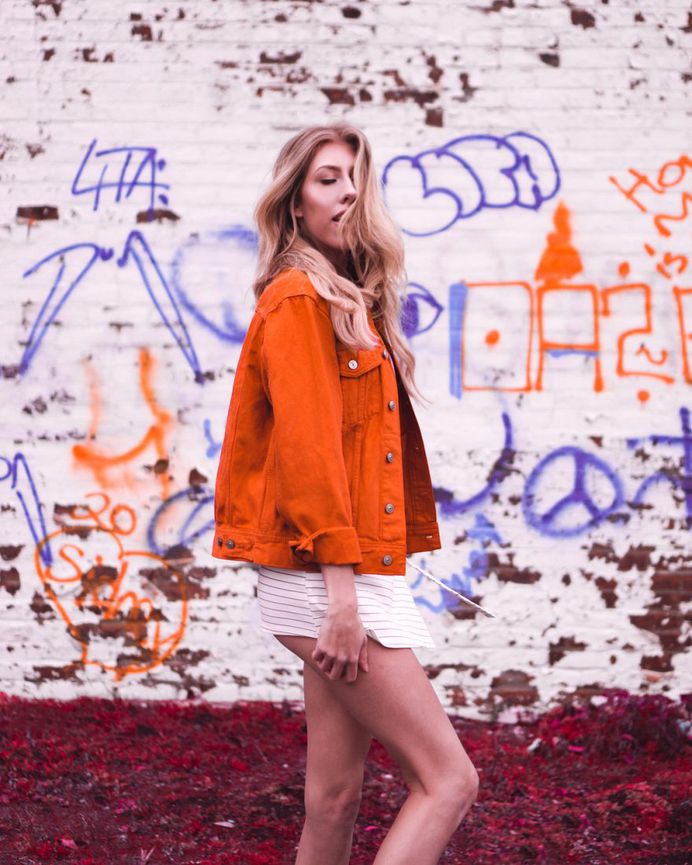 Gorgeous Lifestyle Portrait Photography by Lindsey Poyar