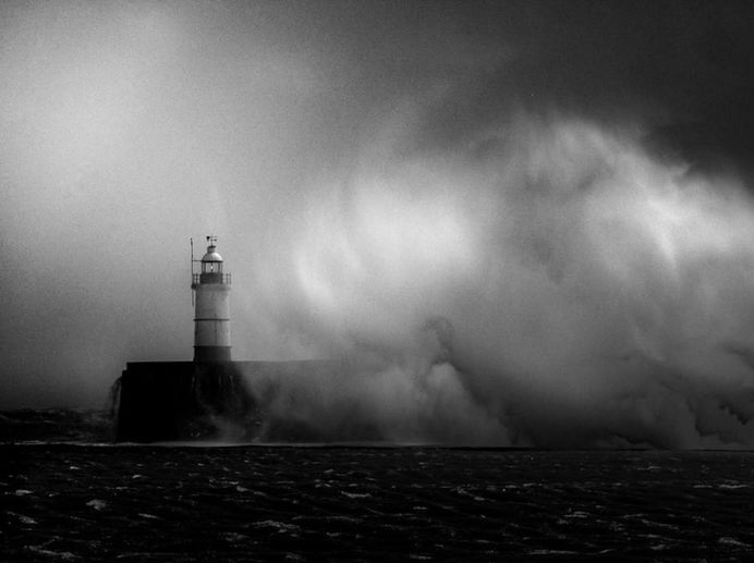 Black and White Long Exposure Photography by Jay Vulture