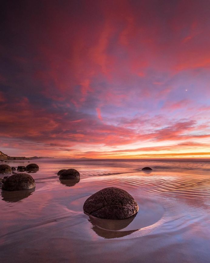 Moeraki Boulders