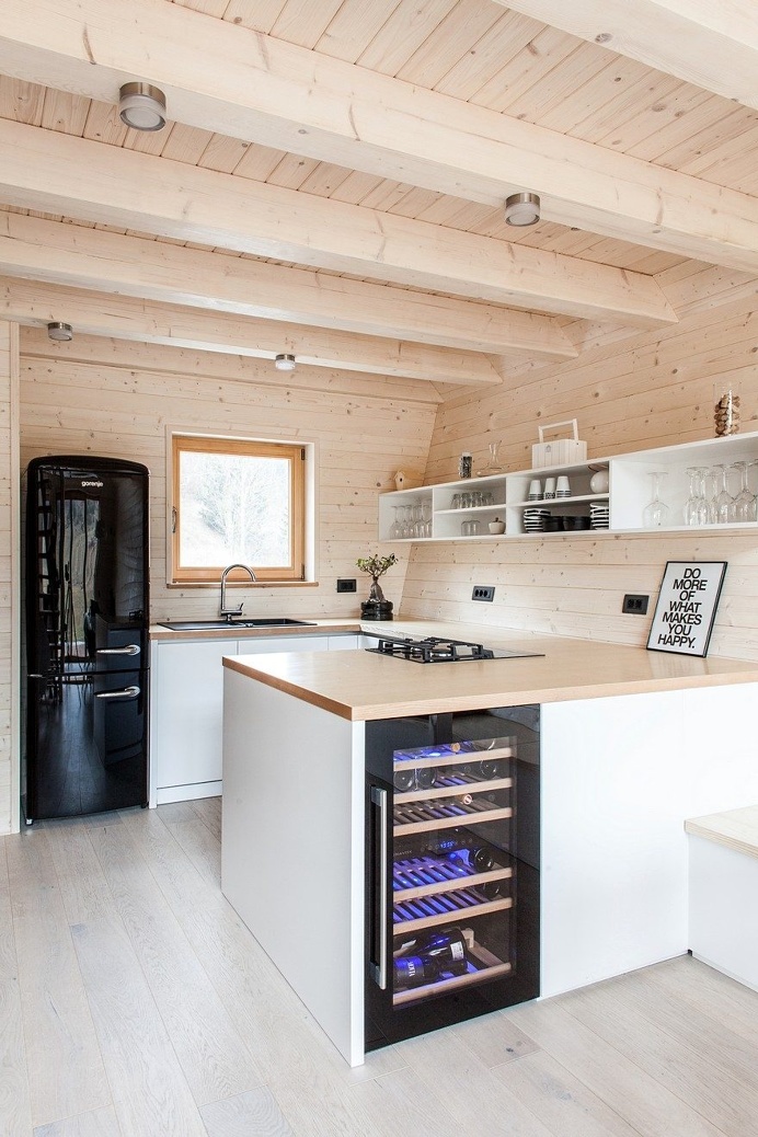 The Wooden House by Studio Pikaplus 5