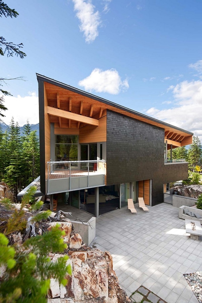 Whistler Residence by BattersbyHowat Architects