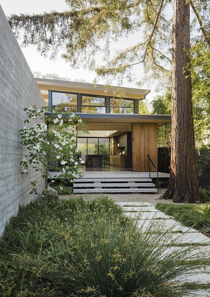 The Sanctuary House / Feldman Architecture