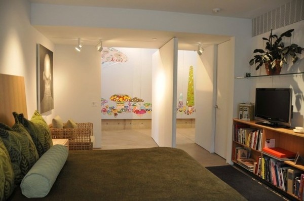 Residence bedroom #gallery #home #art #paintings #residence