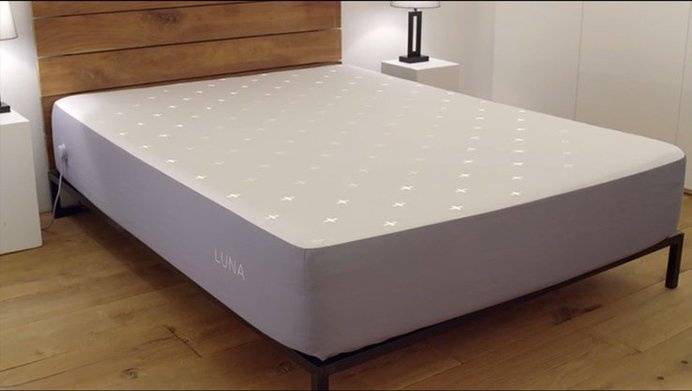 There's nothing like slipping into a warm bed on a cold night. This mattress remembers your sleeping patterns. #modern #design #product #industrial #innovative