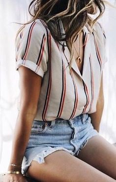striped shirt and denim shorts #streetstyle #outfitideas #summerstyle #summer #casual