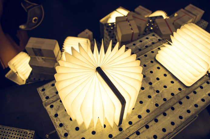Portable Book-Shaped Lamp