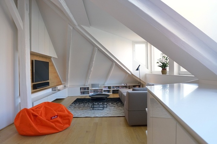 Attic Flat in Bratislava – Rhapsody in White by at26