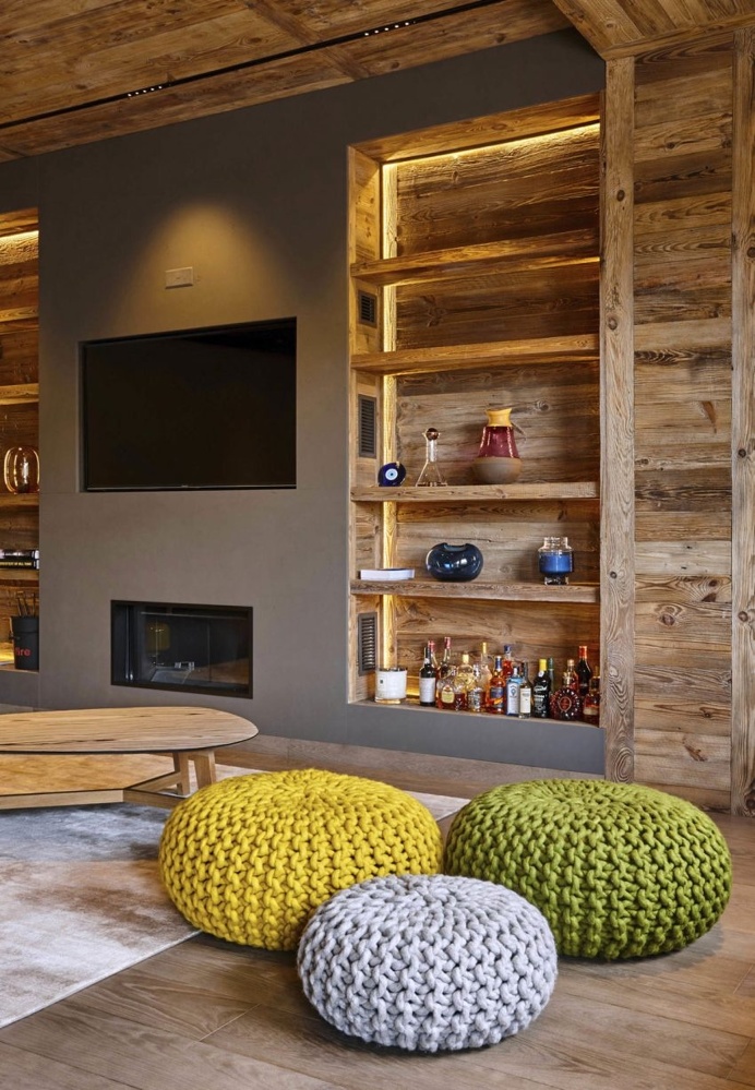 Apartment-Chalet, France / Refuge Studio