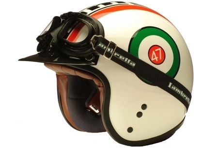 Google Reader (1000+) #helmet #vintage