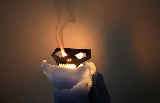 The Devil's Pet Candle (NOTCOT) #burning #cat #candle #rca #skull #milan