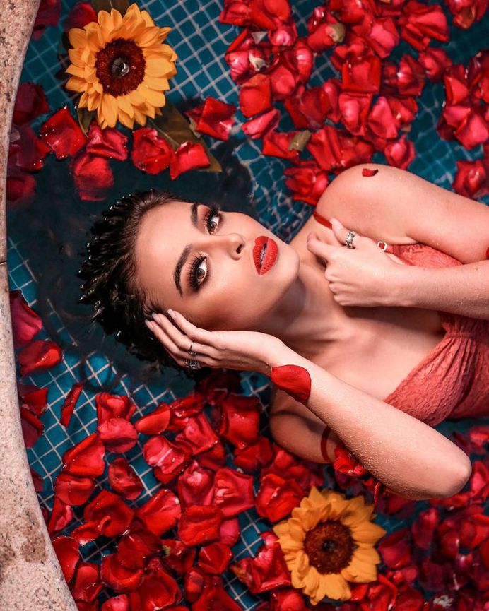 Colorful Fashion and Glamour Photography by Neto Fernandez