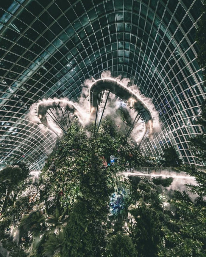 Striking Urban Landscapes and Architecture Photography by Tim Wah